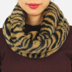 ❤️NWT BOUTIQUE Plush animal print faux fur infinity scarf GREAT GIFT!!